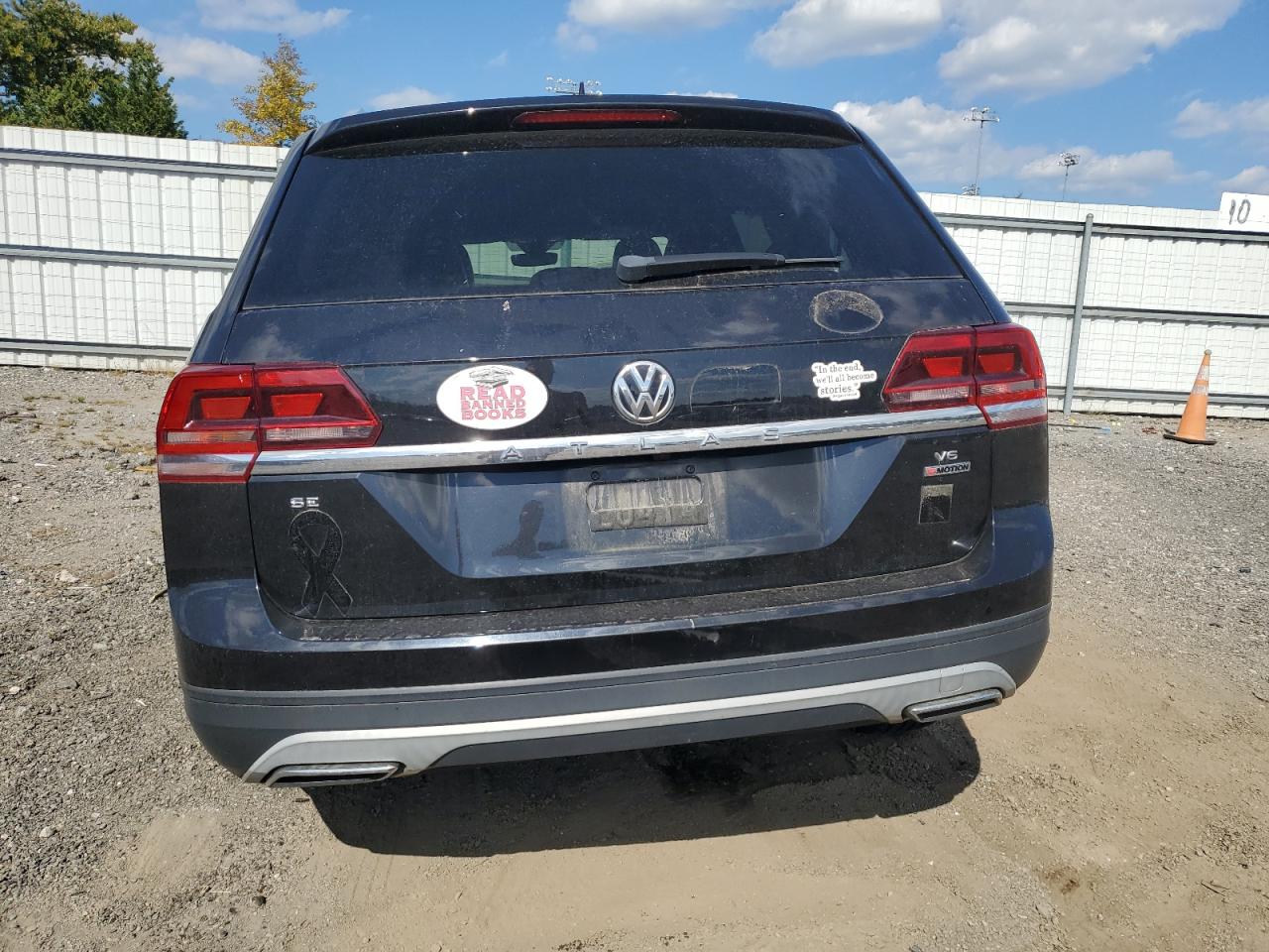 2018 Volkswagen Atlas Se VIN: 1V2LR2CA4JC508456 Lot: 70803854