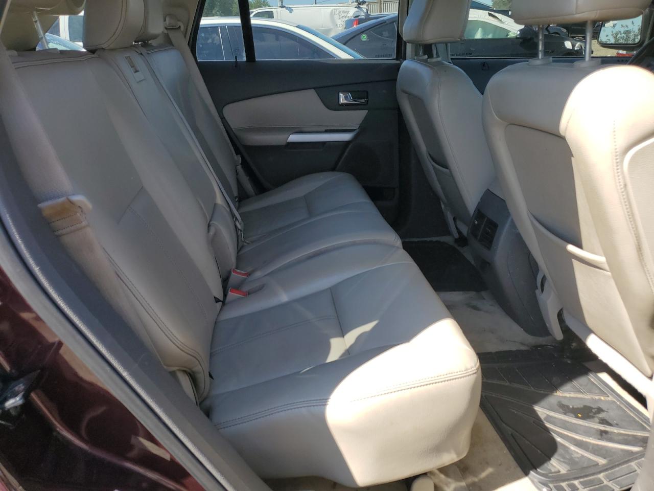 2011 Ford Edge - Image 11