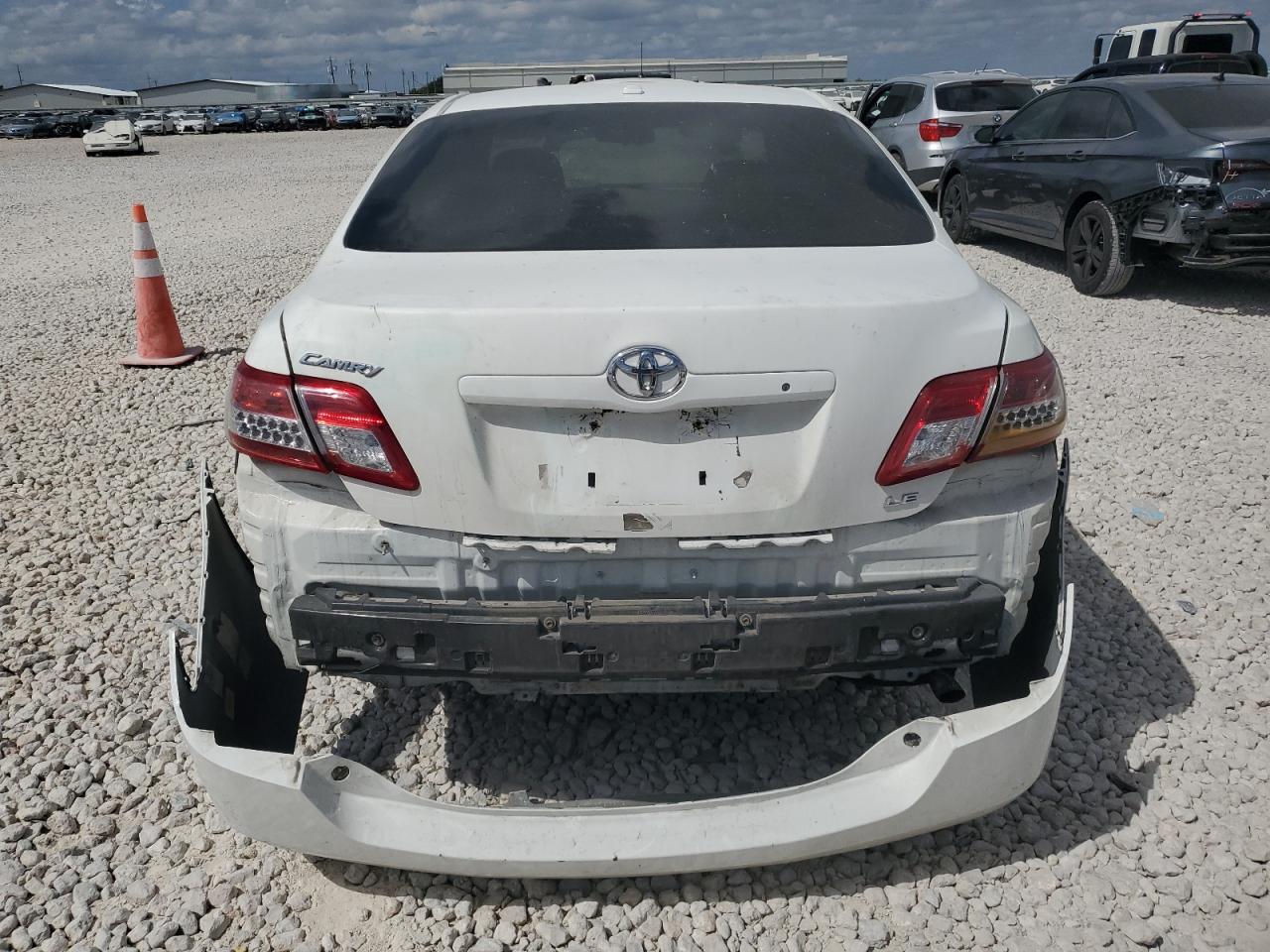 4T1BF3EK7BU674270 2011 Toyota Camry Base