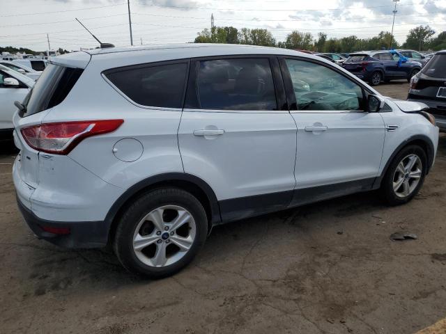  FORD ESCAPE 2015 Biały