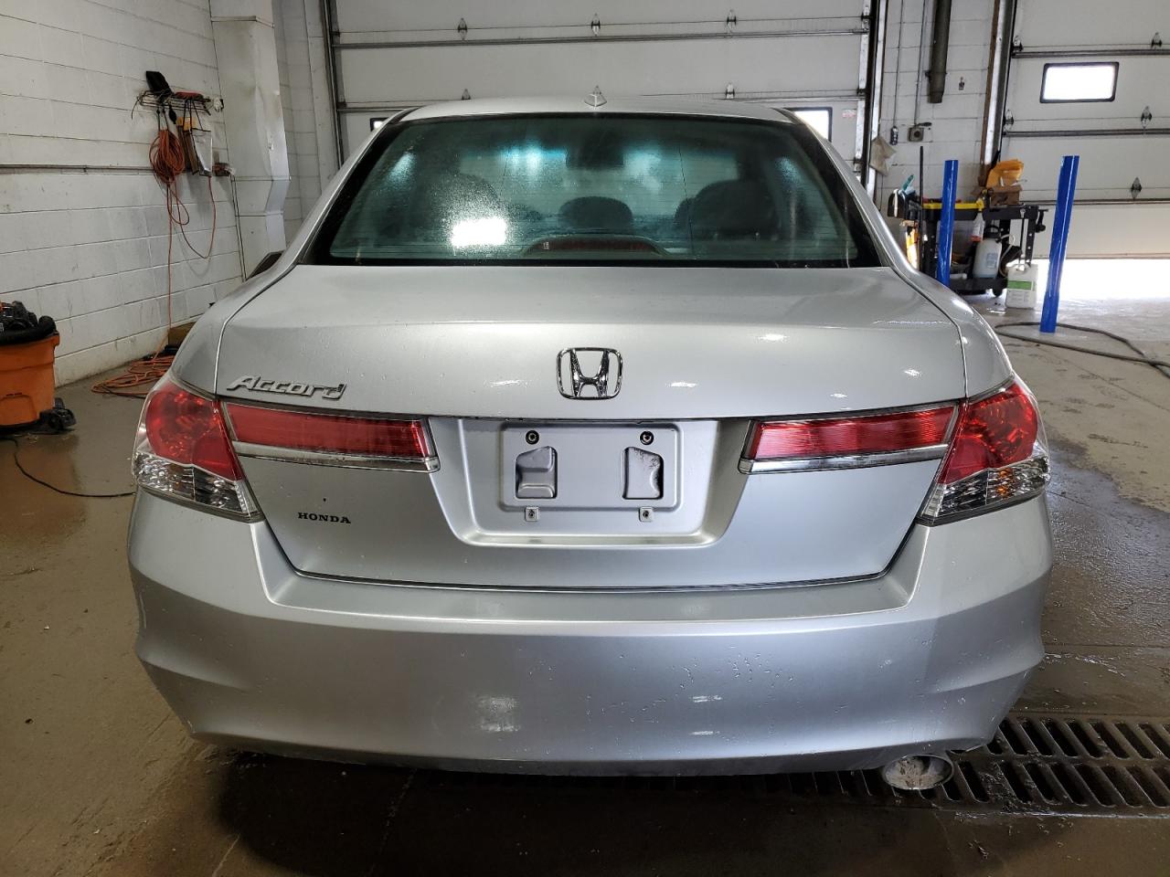 2011 Honda Accord Exl VIN: 1HGCP2F88BA029021 Lot: 71162234