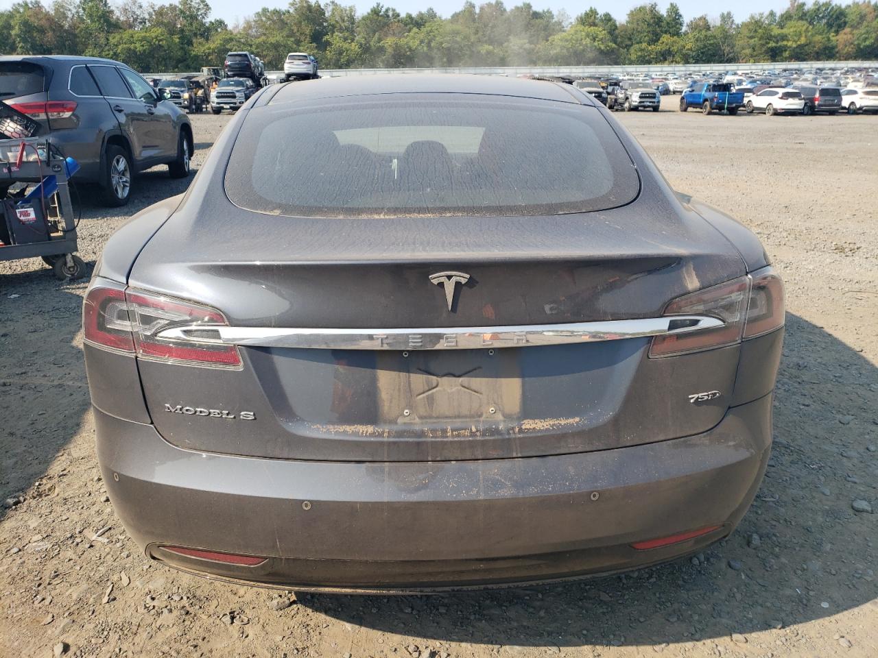 5YJSA1E23JF252561 2018 Tesla Model S