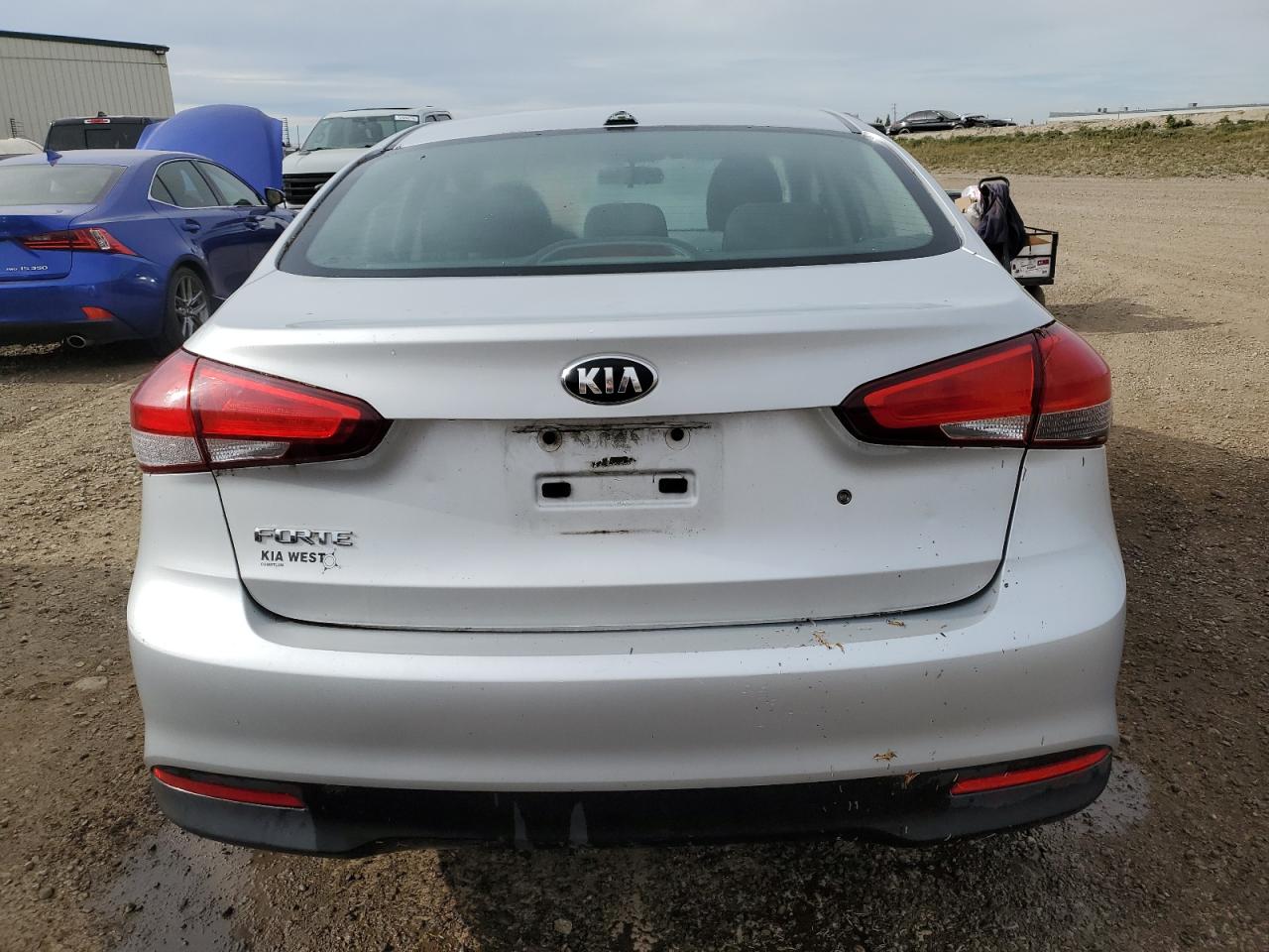 3KPFK4A70JE228001 2018 Kia Forte Lx