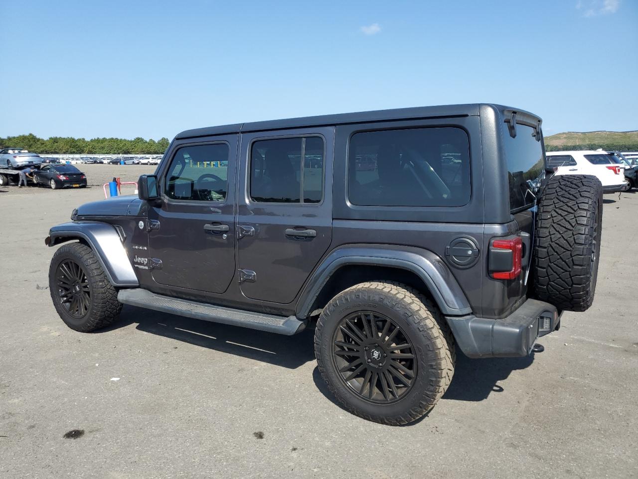 1C4HJXEG7JW117071 2018 JEEP WRANGLER - Image 2