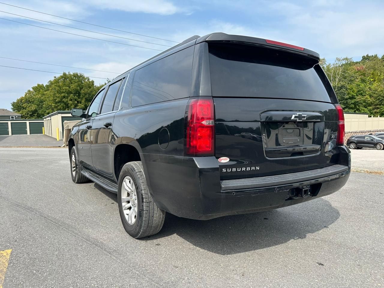 1GNSKHKC5KR207594 2019 CHEVROLET SUBURBAN - Image 2