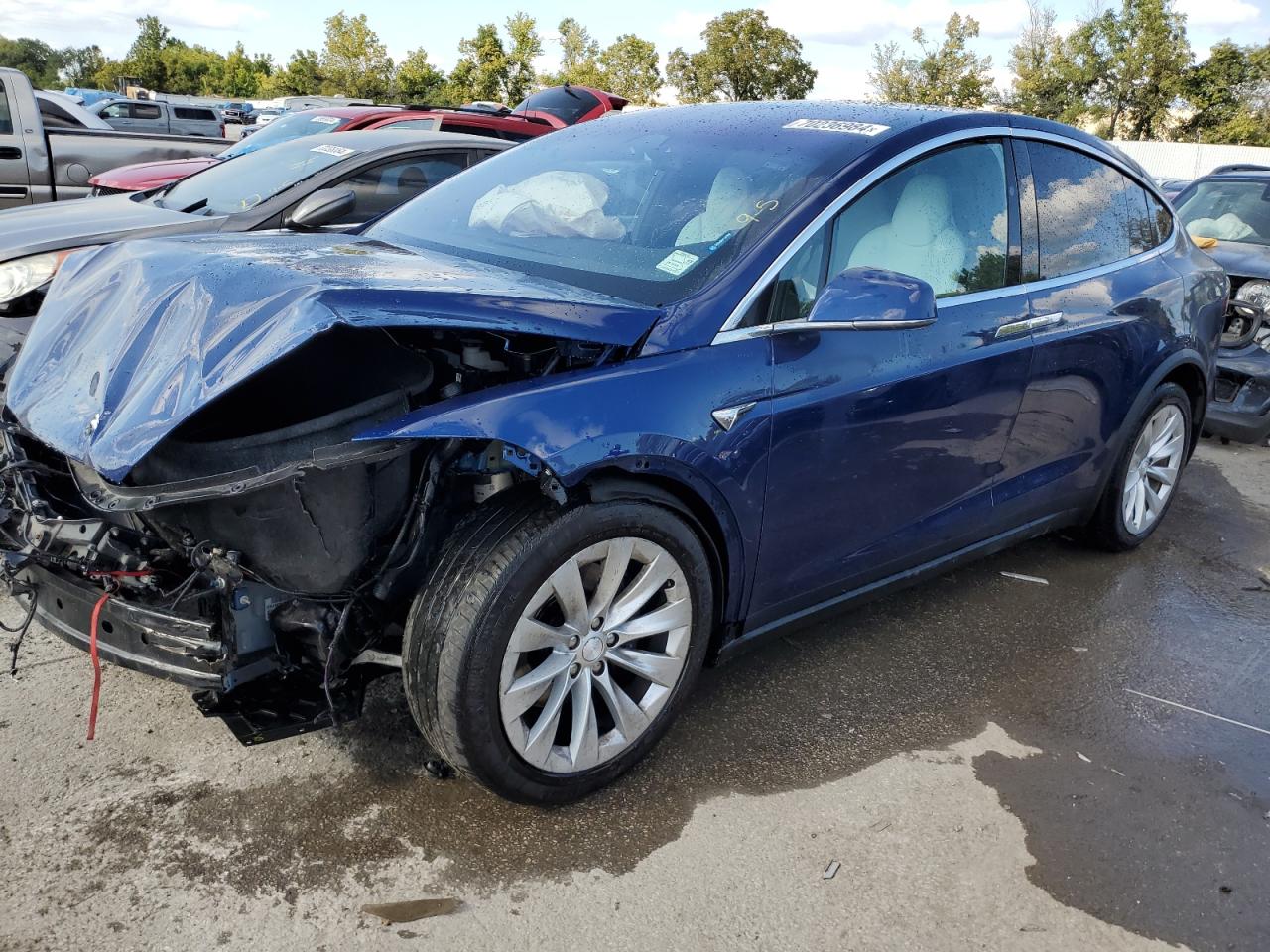 2018 Tesla Model X for Sale in Bridgeton, MO - Front End