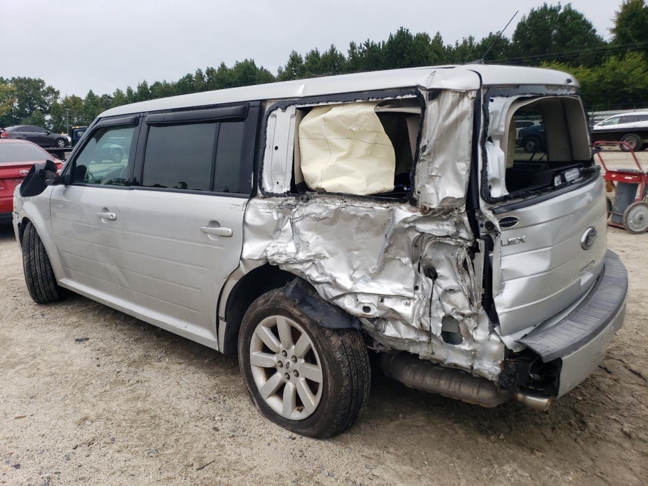 2009 Ford Flex - Image 2