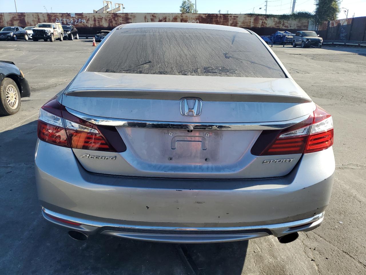 1HGCR2F5XHA219282 2017 Honda Accord Sport