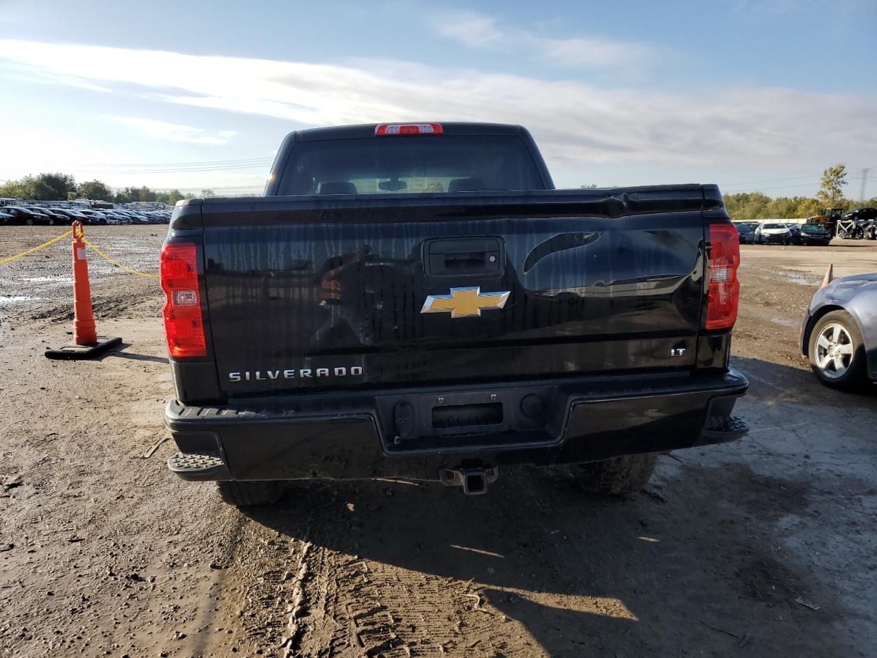 3GCUKREC6HG281828 2017 Chevrolet Silverado K1500 Lt