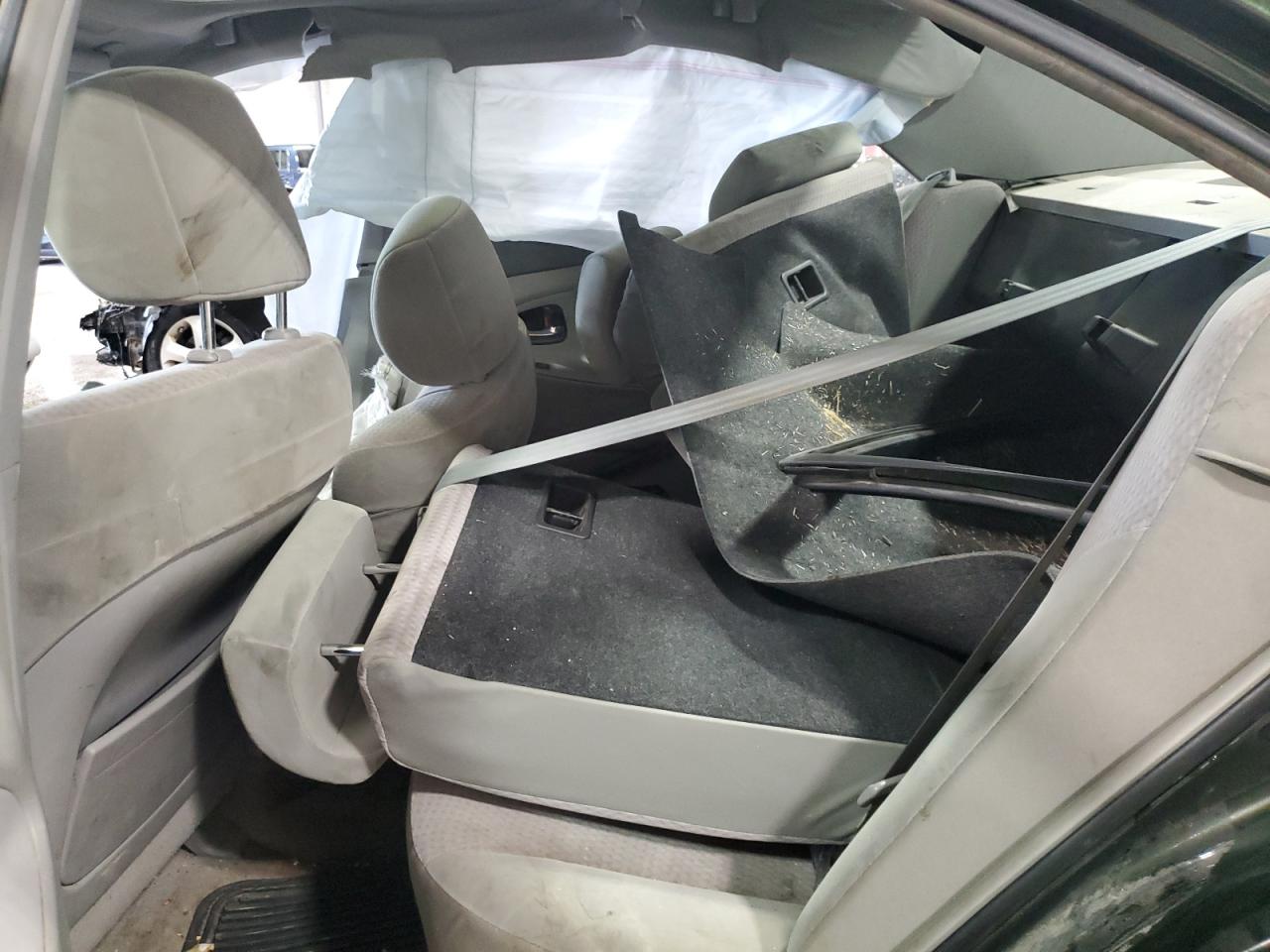 2010 Toyota Camry - Image 10
