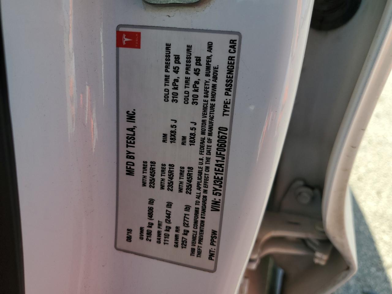 5YJ3E1EA1JF060670 2018 Tesla Model 3