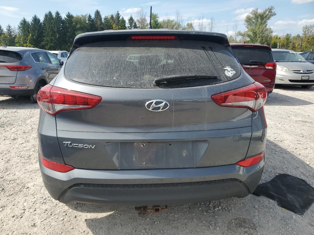 KM8J23A42JU736168 2018 Hyundai Tucson Se