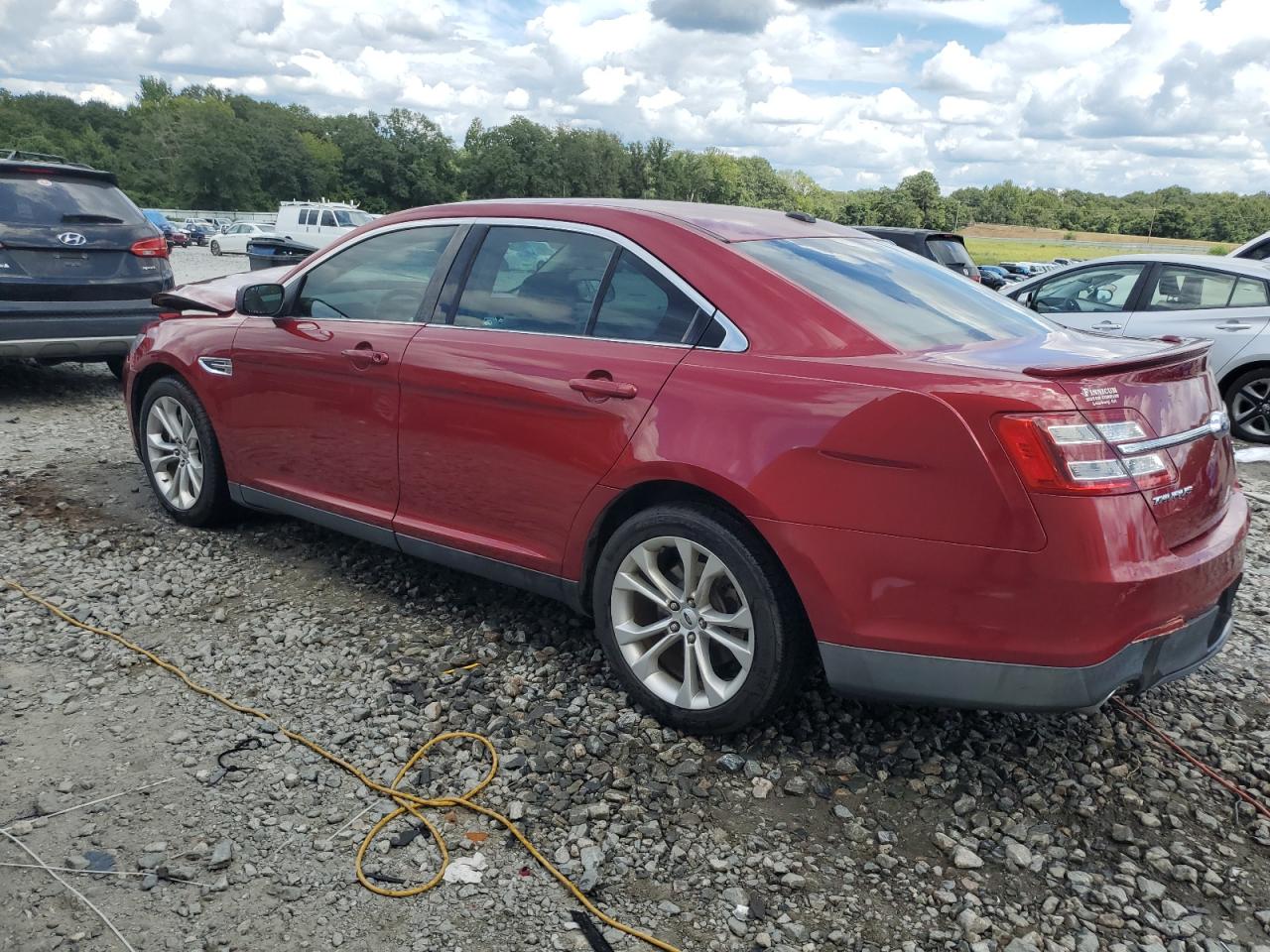 2013 Ford Taurus - Image 2