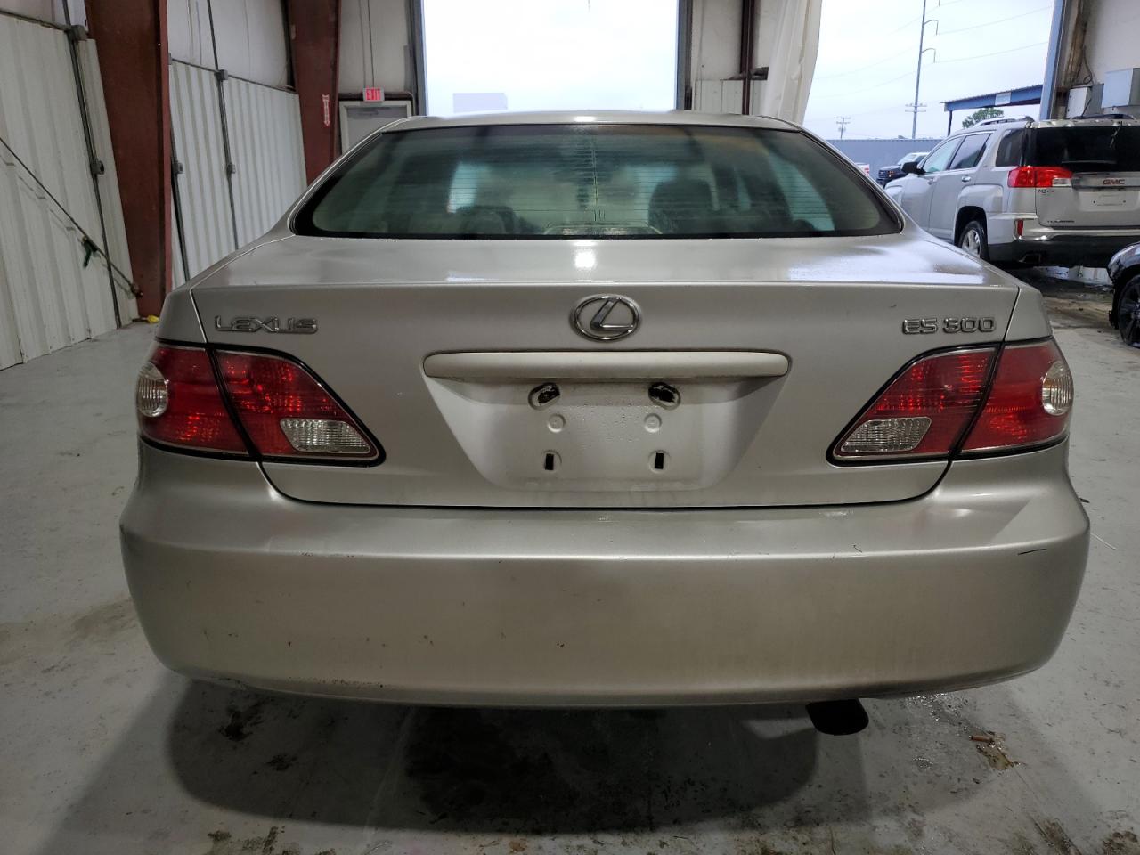 2002 Lexus Es 300 VIN: JTHBF30G925027580 Lot: 70498584