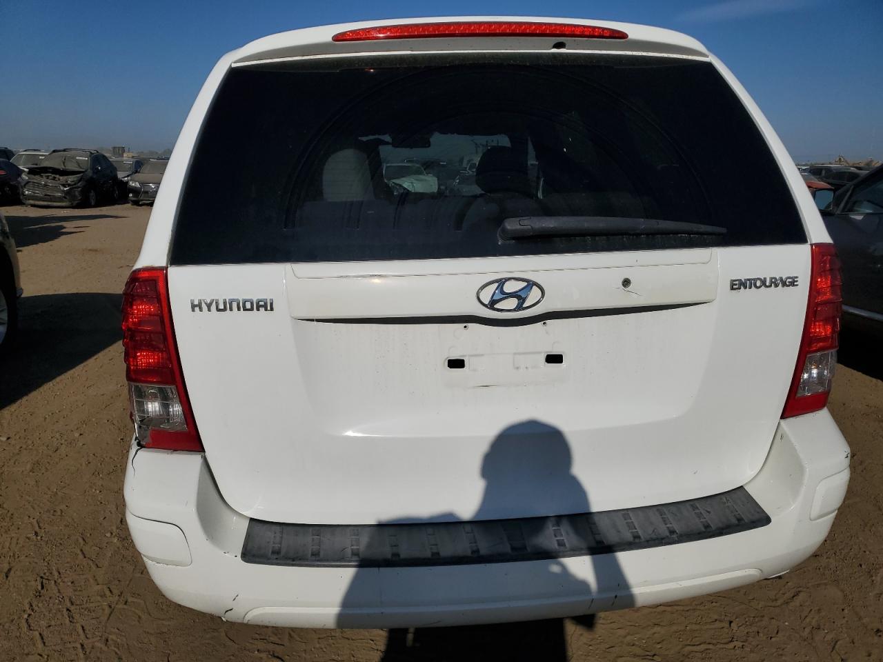 KNDMC233676042965 2007 Hyundai Entourage Gls