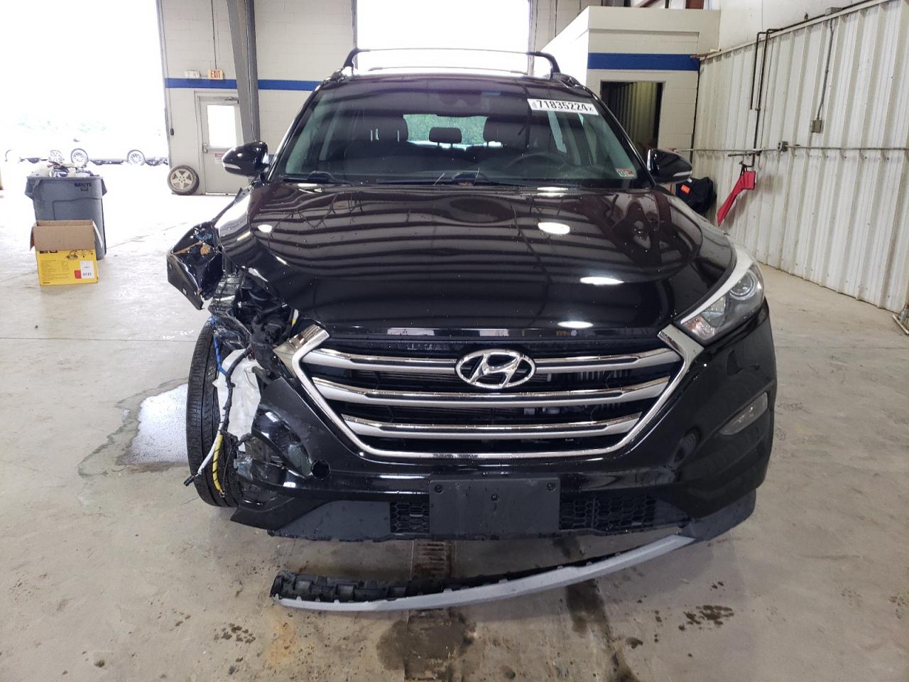 KM8J33A27JU767055 2018 Hyundai Tucson Value