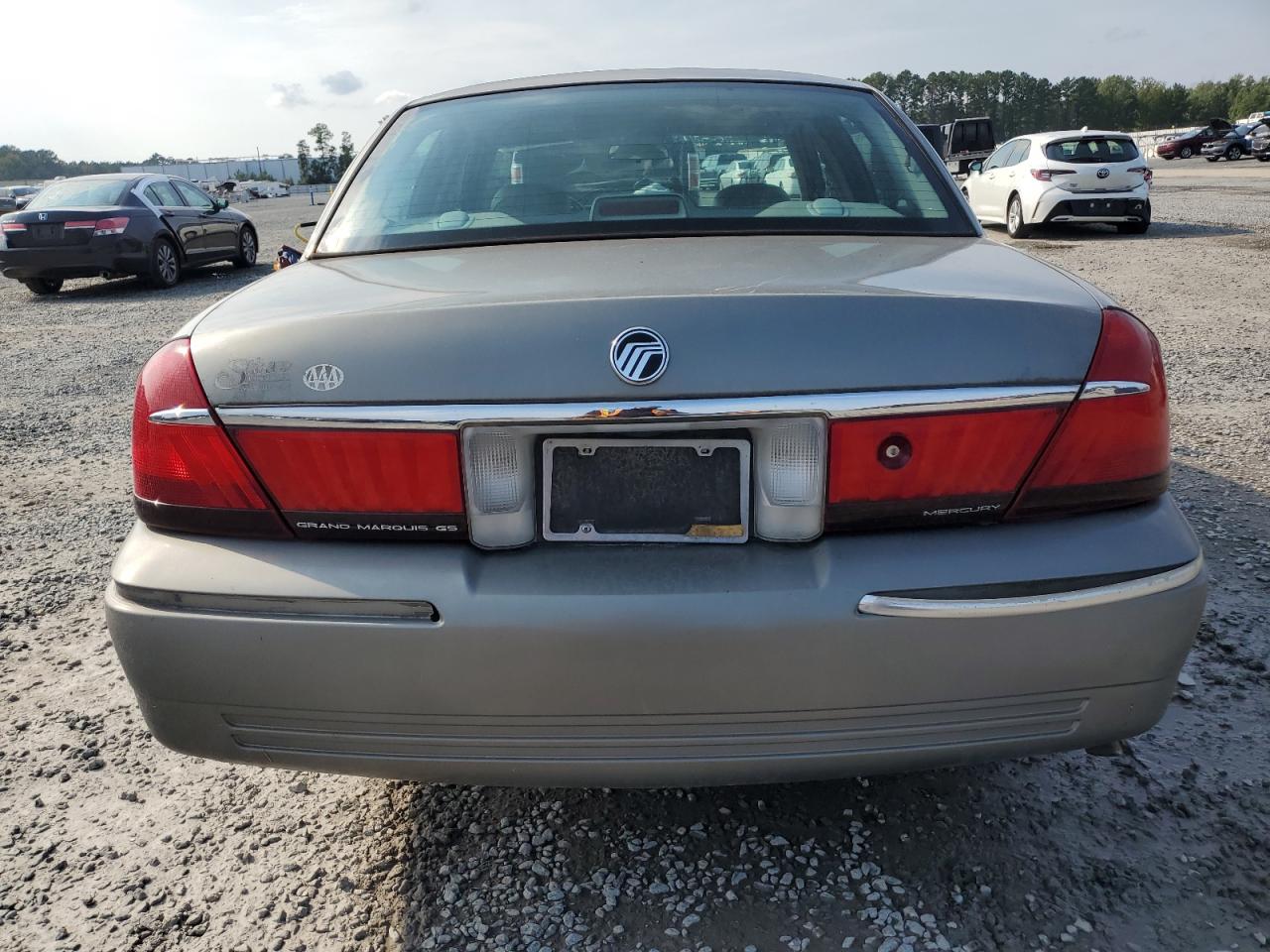 2MEFM74W1YX698118 2000 Mercury Grand Marquis Gs