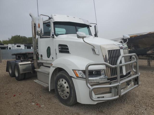 2018 Western Star/Auto Car 5700 Xe