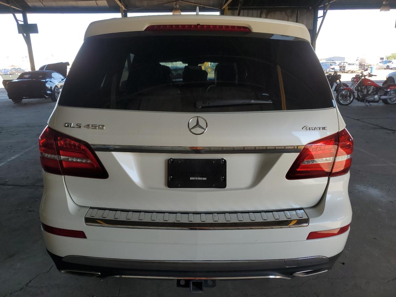 4JGDF6EE2JB070169 2018 Mercedes-Benz Gls 450 4Matic