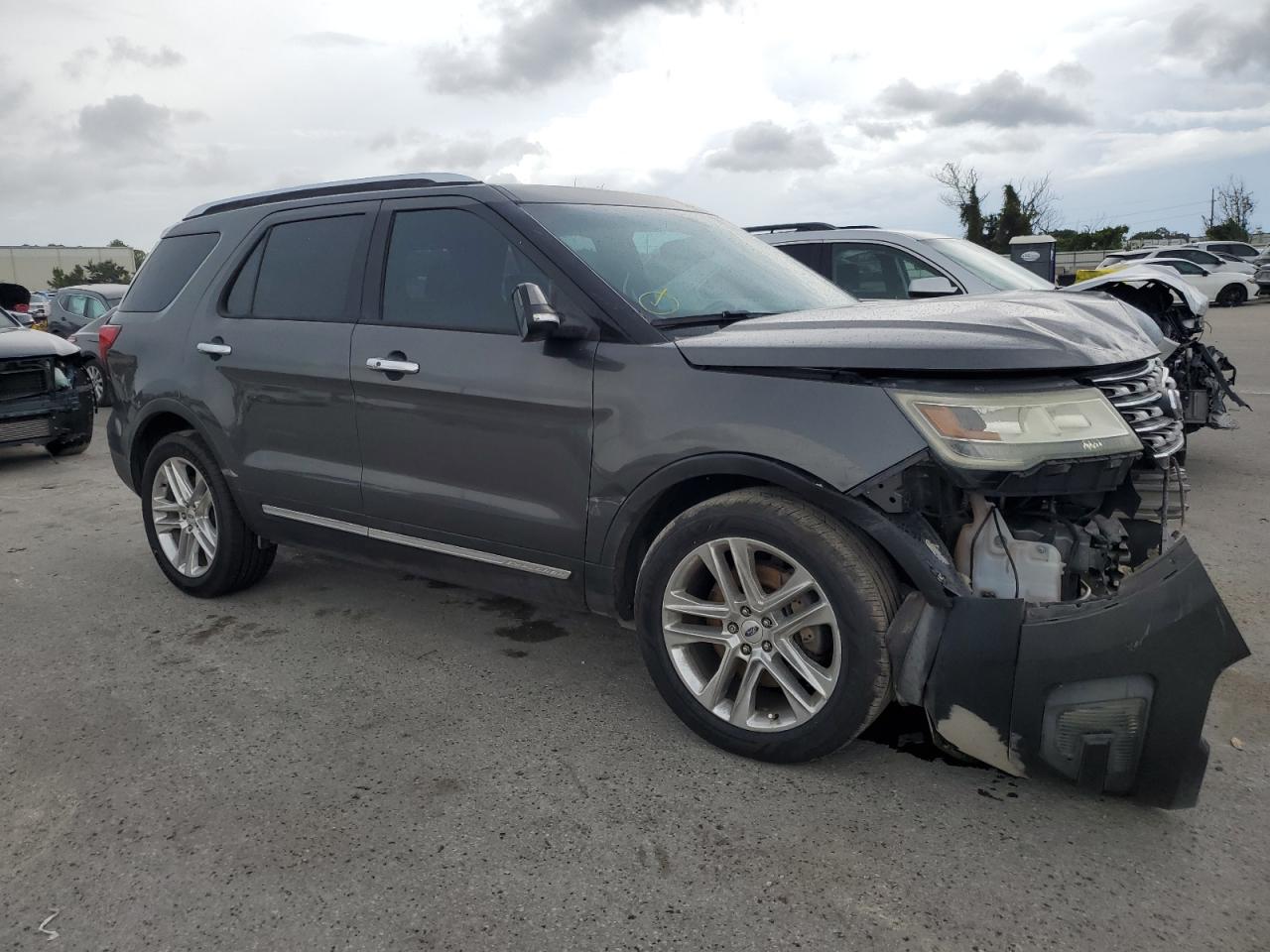 2016 Ford Explorer - Image 4