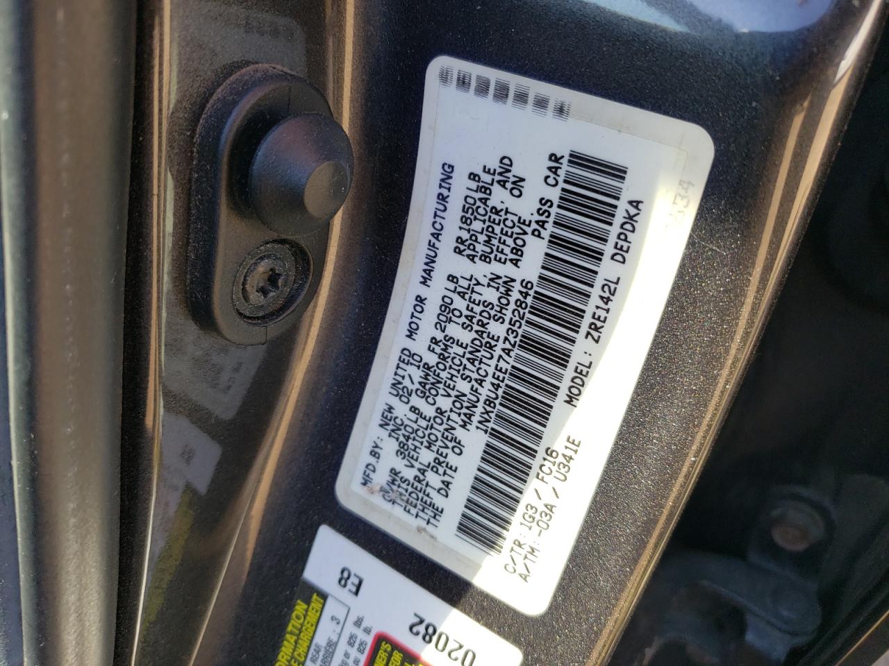 1NXBU4EE7AZ352846 2010 Toyota Corolla Base