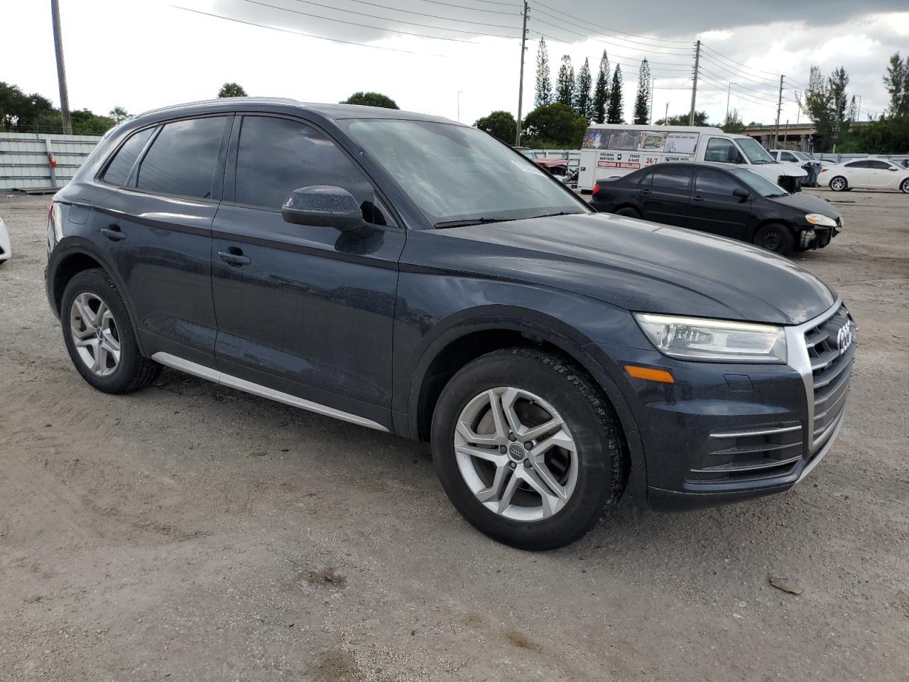 2018 Audi Q5 Premium VIN: WA1ANAFY9J2021082 Lot: 71970724