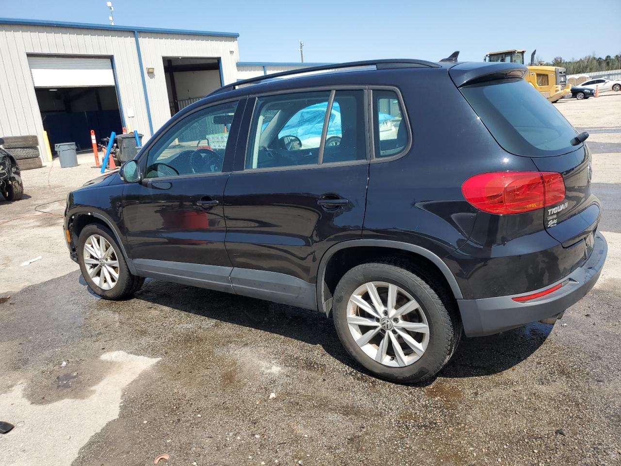 WVGBV7AX2HK045449 2017 Volkswagen Tiguan S