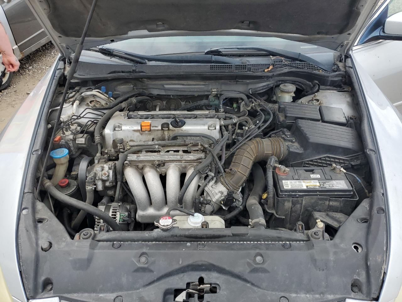 1HGCM56304A169372 2004 Honda Accord Lx