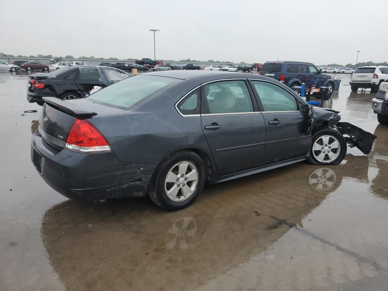 2010 Chevrolet Impala - Image 3