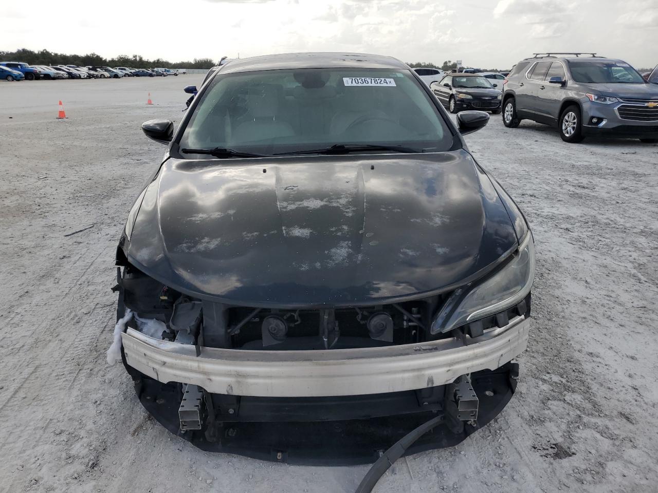 2015 Chrysler 200 - Image 5