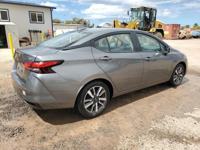  NISSAN VERSA 2023 Серый