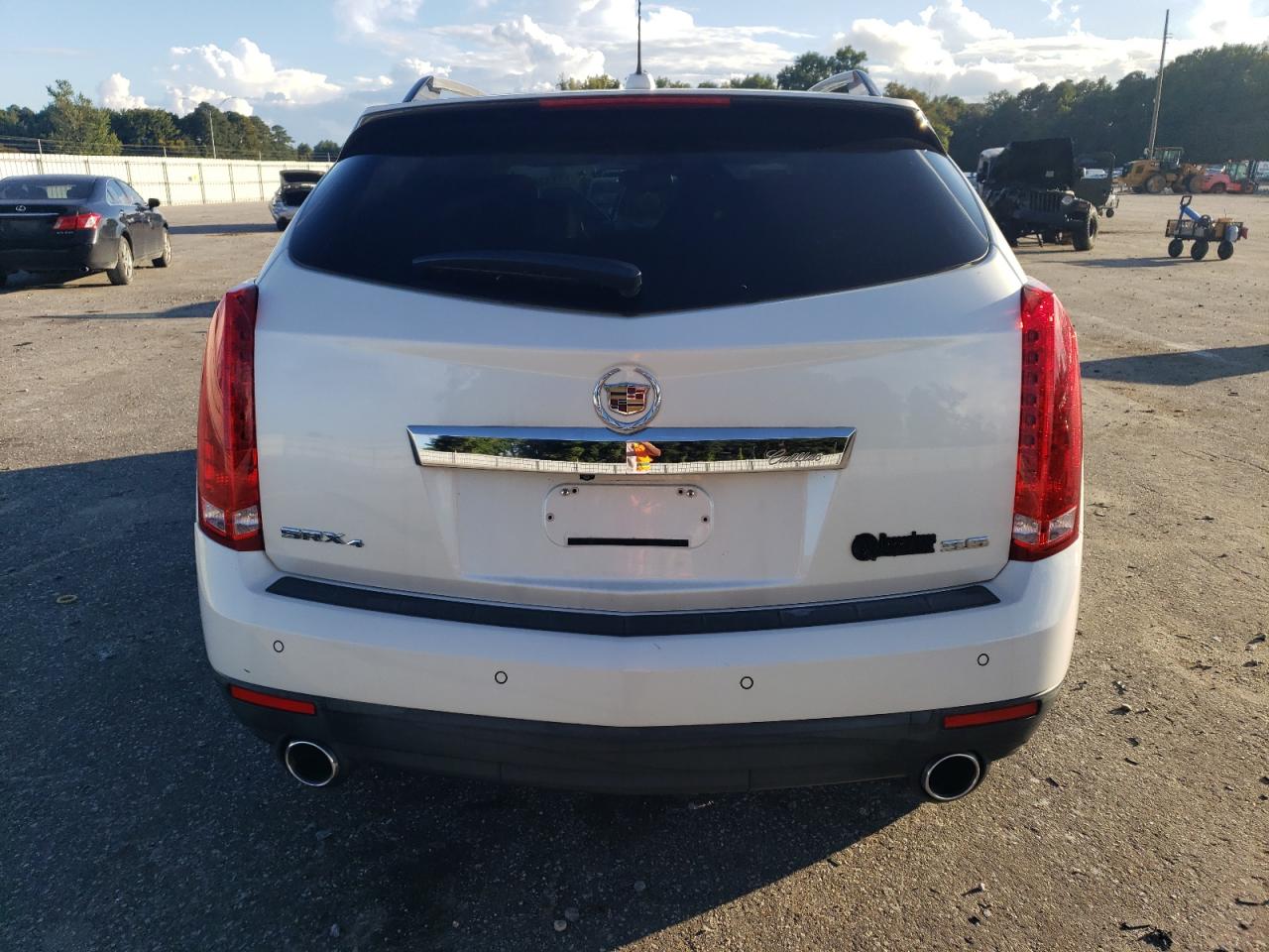 2015 Cadillac Srx Luxury Collection VIN: 3GYFNEE39FS572773 Lot: 71743814