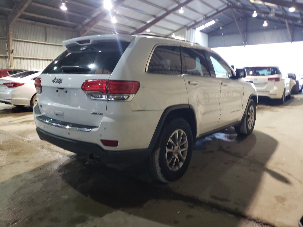 2016 Jeep Grand Cherokee - Image 3