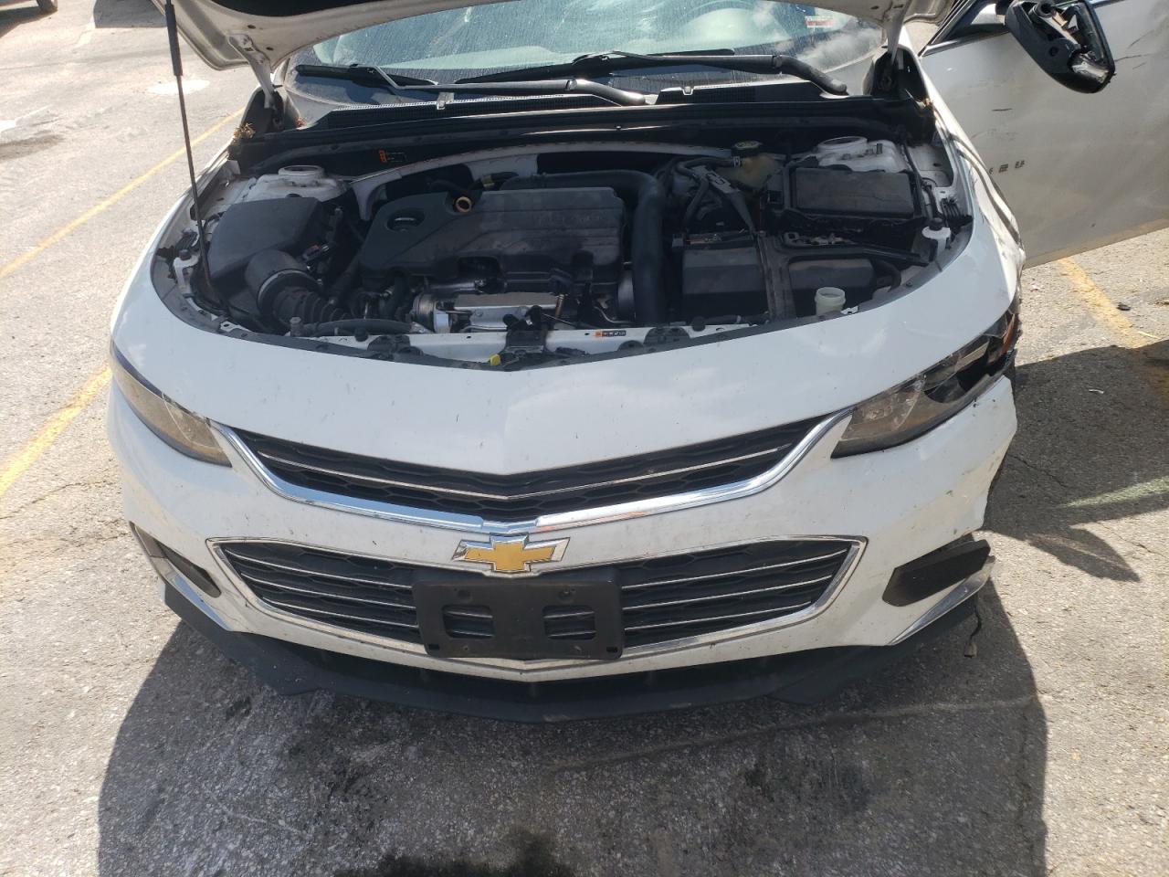 1G1ZD5ST3JF266216 2018 Chevrolet Malibu Lt