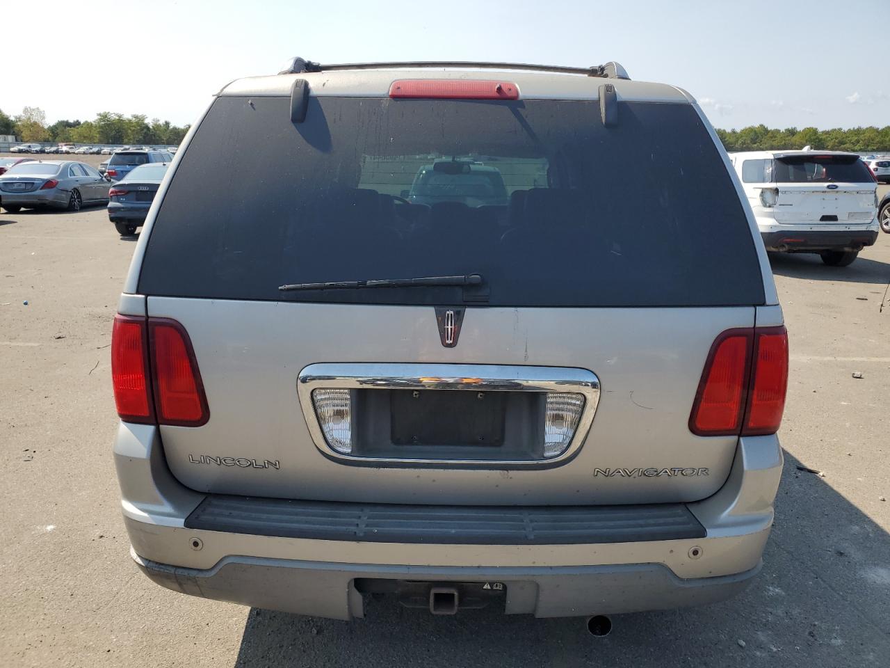 5LMFU27R44LJ26910 2004 Lincoln Navigator