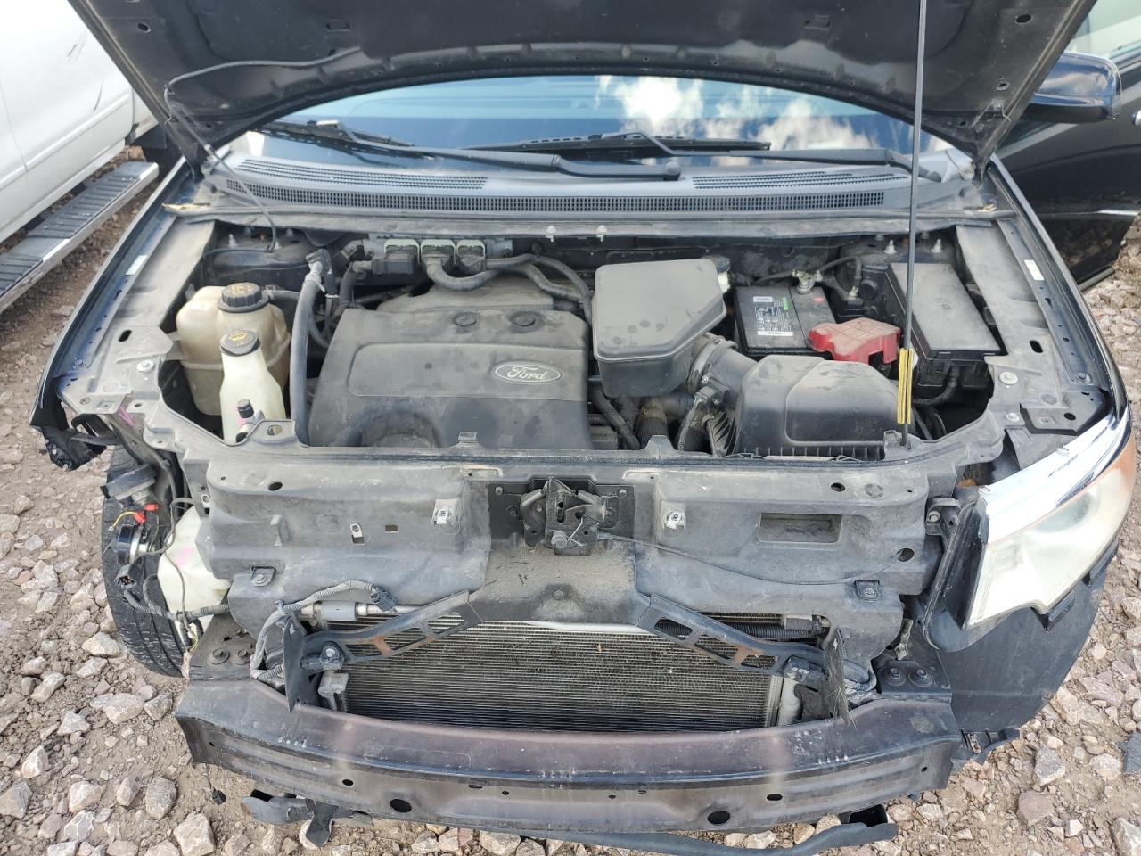 2011 Ford Edge - Image 11