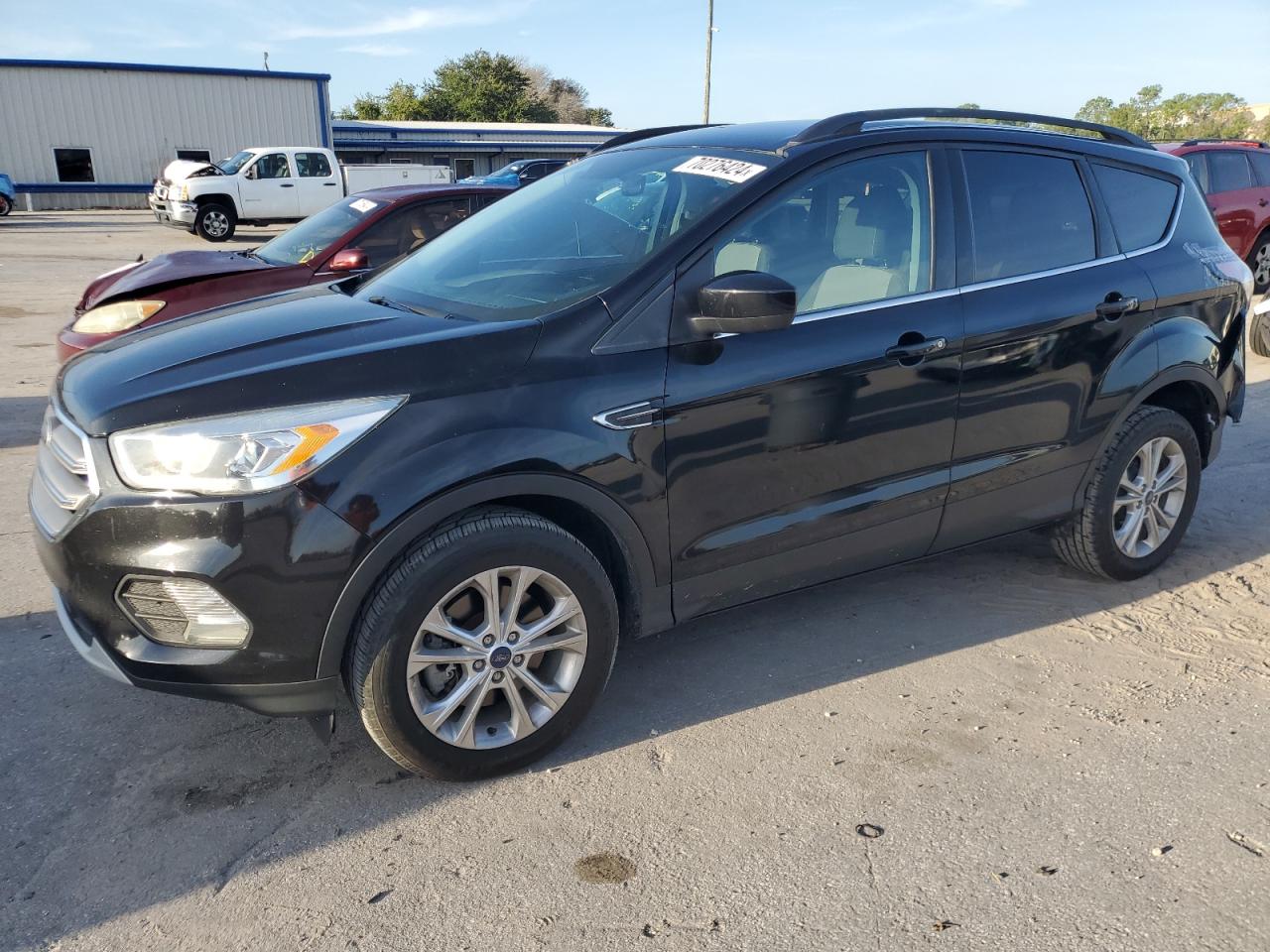 1FMCU9GD4HUC63316 2017 FORD ESCAPE - Image 1