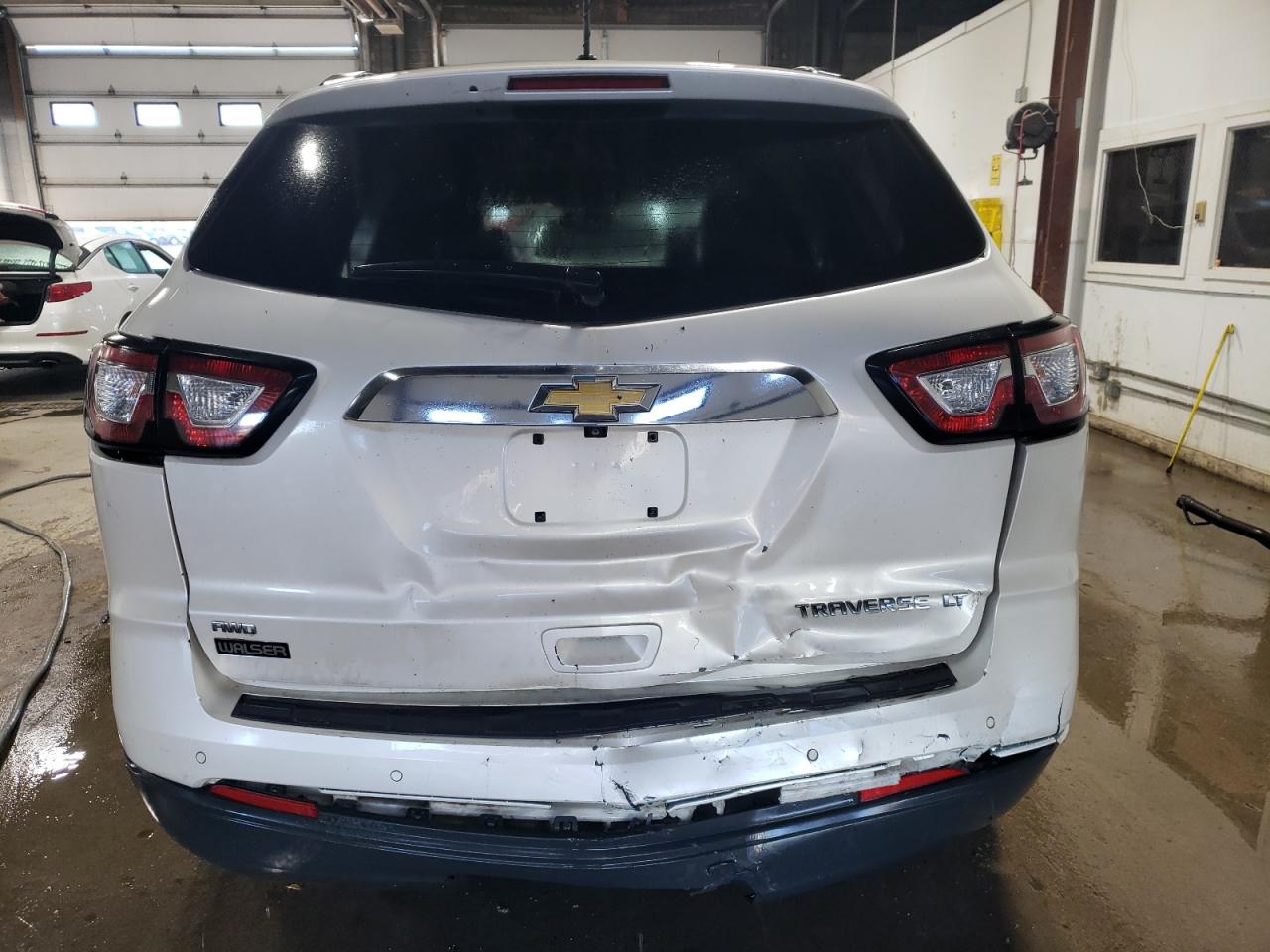 1GNKVHKD1EJ331820 2014 Chevrolet Traverse Lt