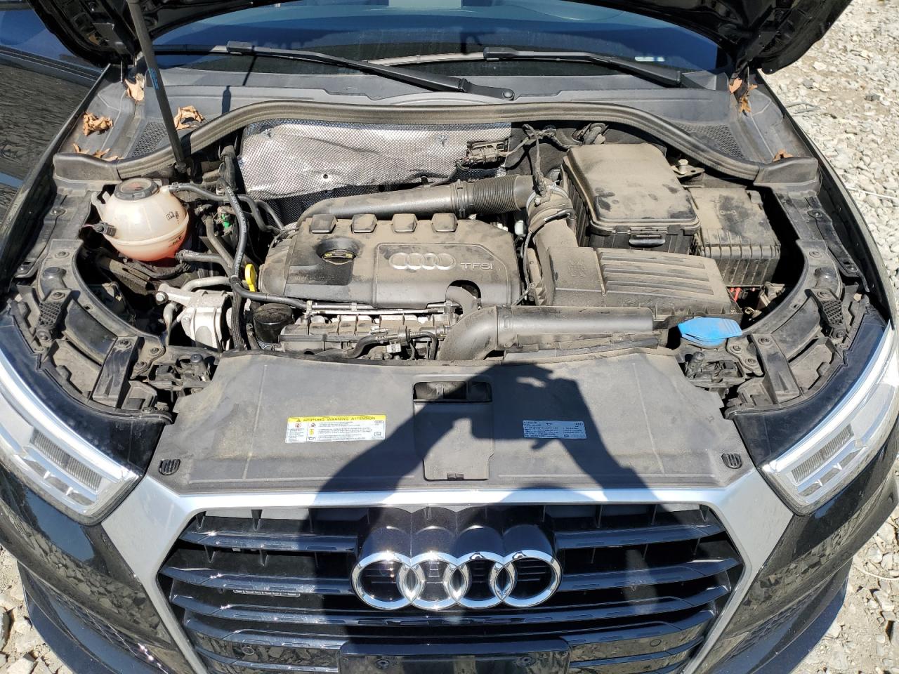 WA1JCCFS7JR031324 2018 Audi Q3 Premium Plus