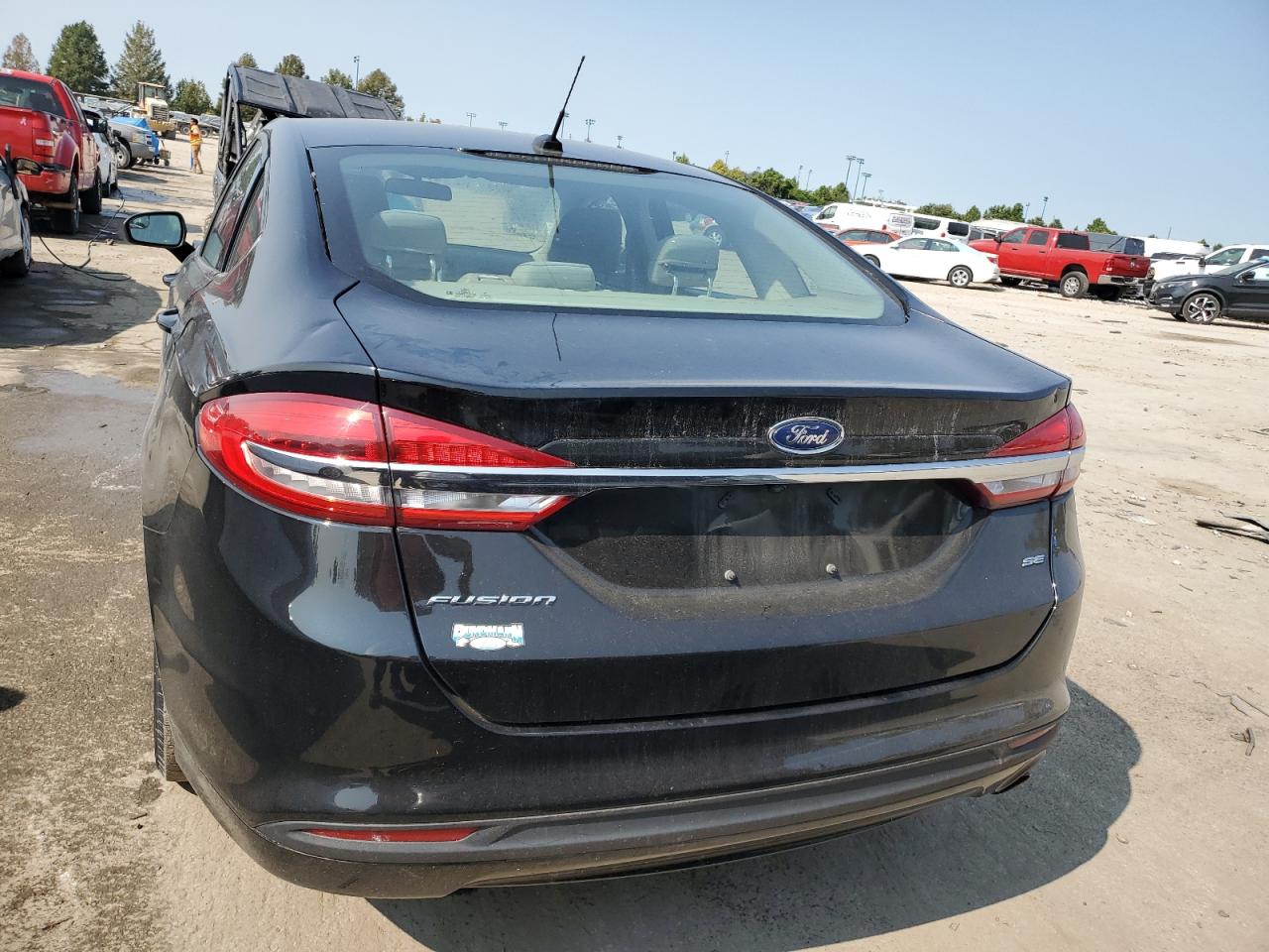 3FA6P0H74JR139420 2018 Ford Fusion Se