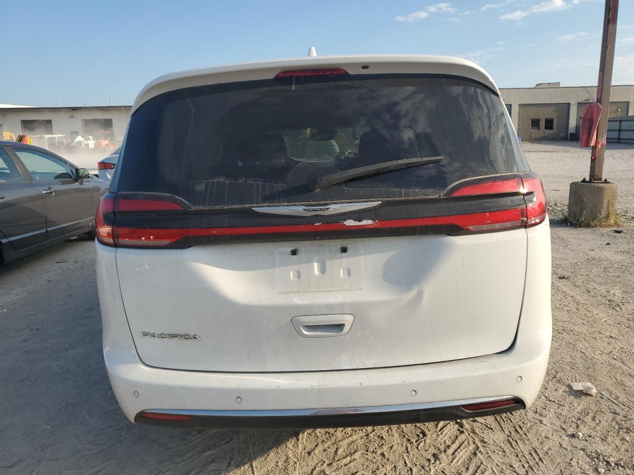 2021 Chrysler Pacifica Touring VIN: 2C4RC1FG4MR606714 Lot: 70097064