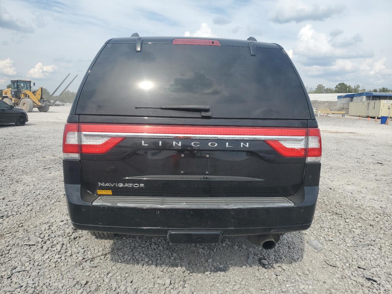 5LMJJ2JTXHEL09892 2017 Lincoln Navigator Select