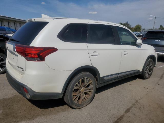  MITSUBISHI OUTLANDER 2018 Белый