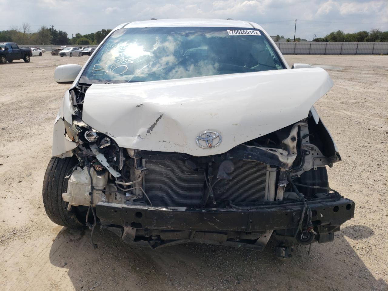 2015 Toyota Sienna - Image 5