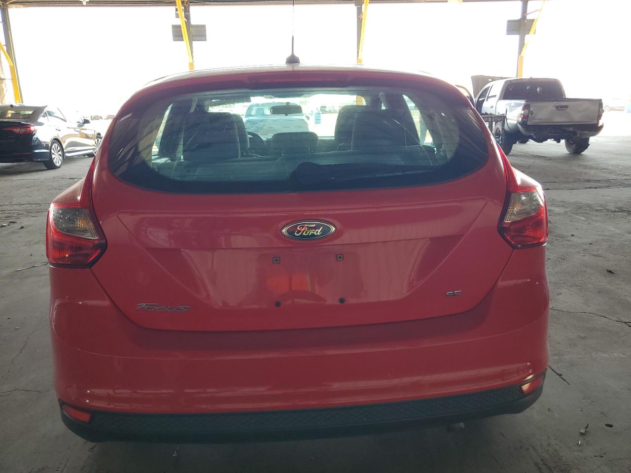 1FADP3K20EL211451 2014 Ford Focus Se