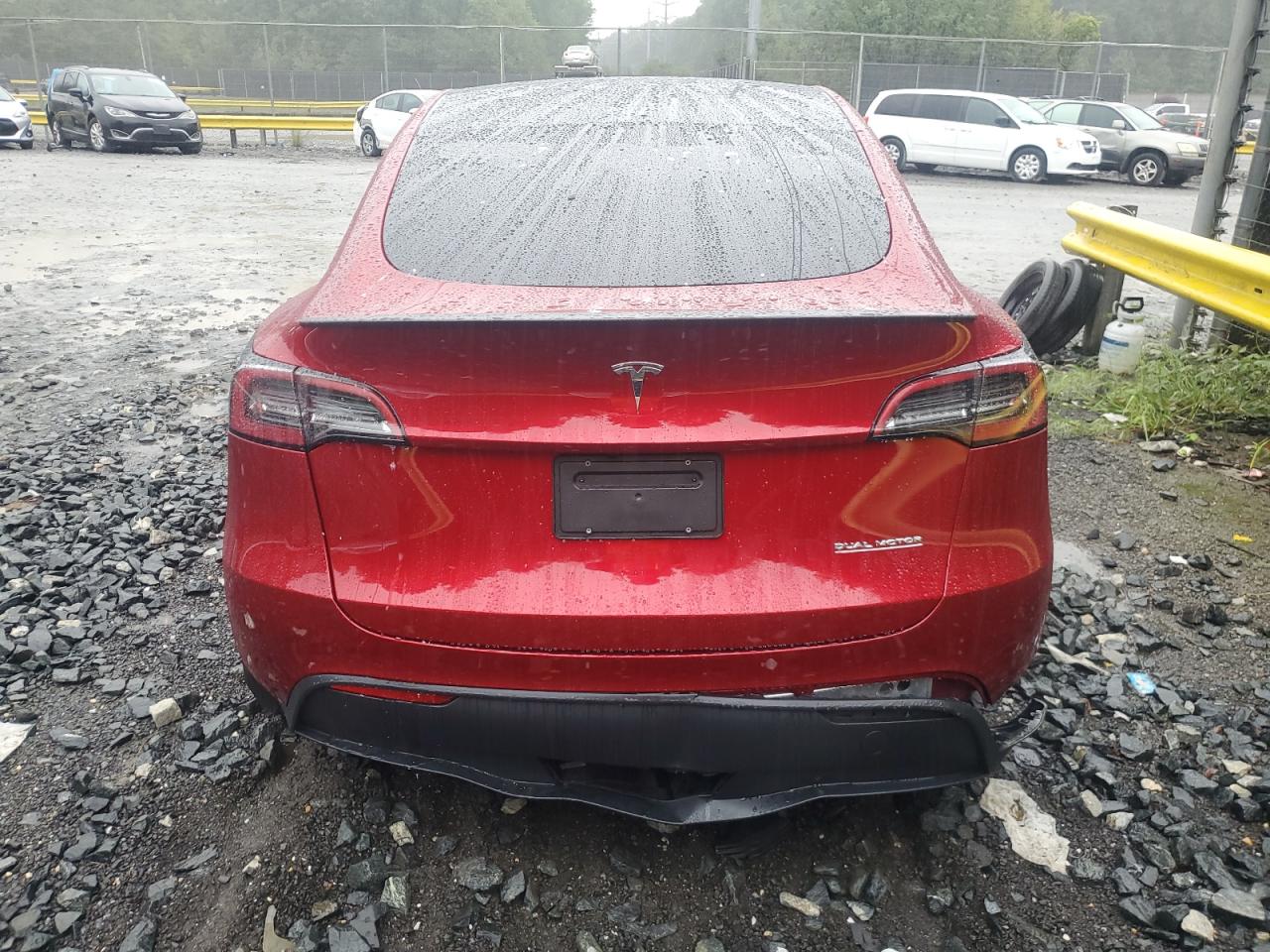 2024 Tesla Model Y VIN: 7SAYGDEF3RA264699 Lot: 72379424