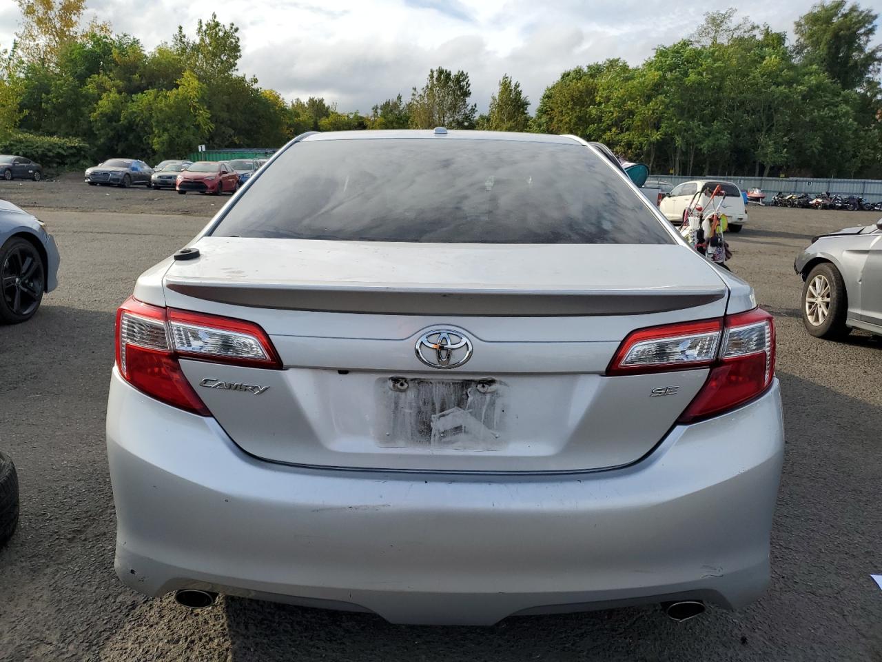 4T1BK1FK9EU026951 2014 Toyota Camry Se