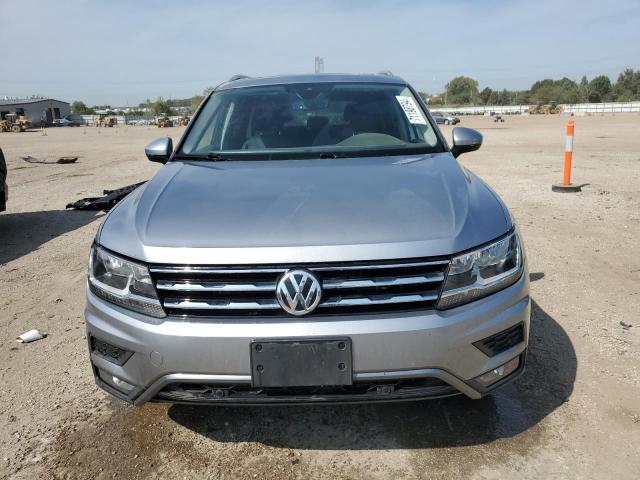  VOLKSWAGEN TIGUAN 2021 Серебристый