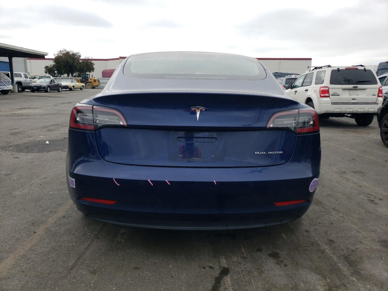 5YJ3E1EB6JF120158 2018 Tesla Model 3