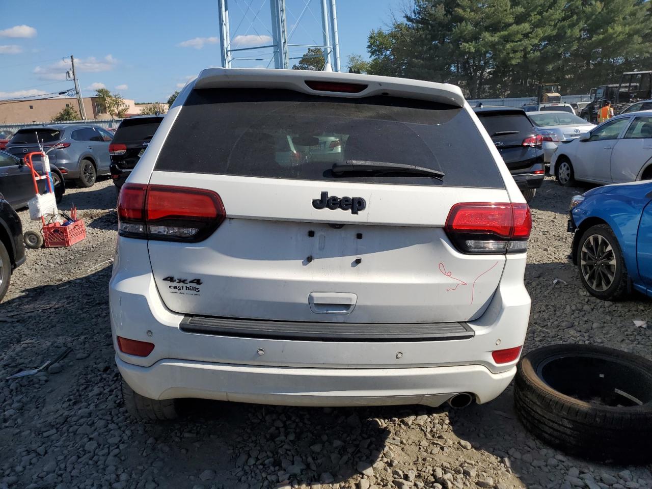 1C4RJFAG1KC670726 2019 Jeep Grand Cherokee Laredo